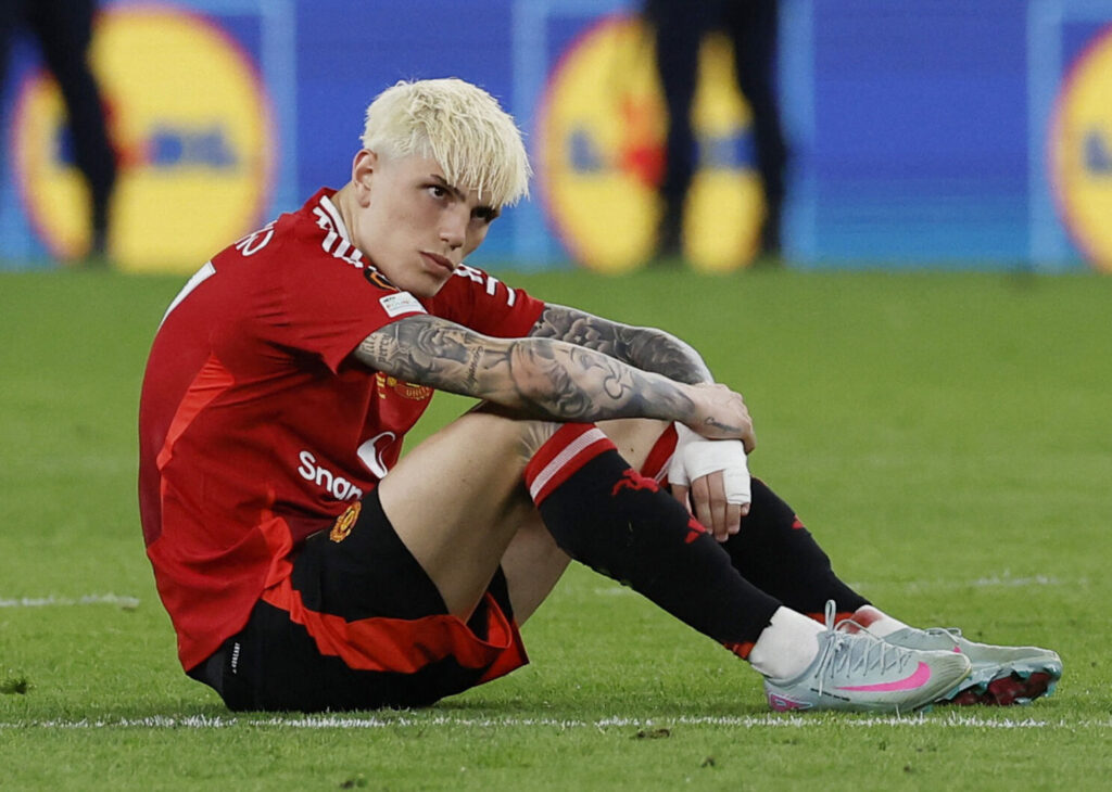 Garnarcho sidder og skuler