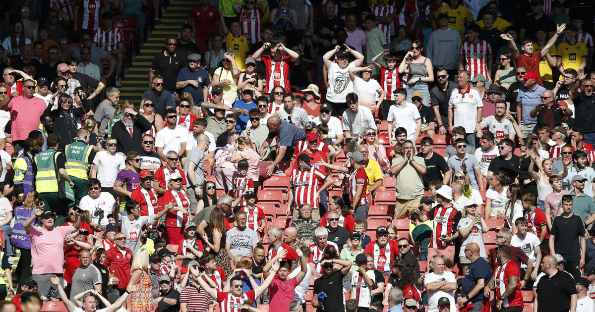 Sheffield United har det ene ben i Premier League Foto: Ritzau Scanpix/REUTERS