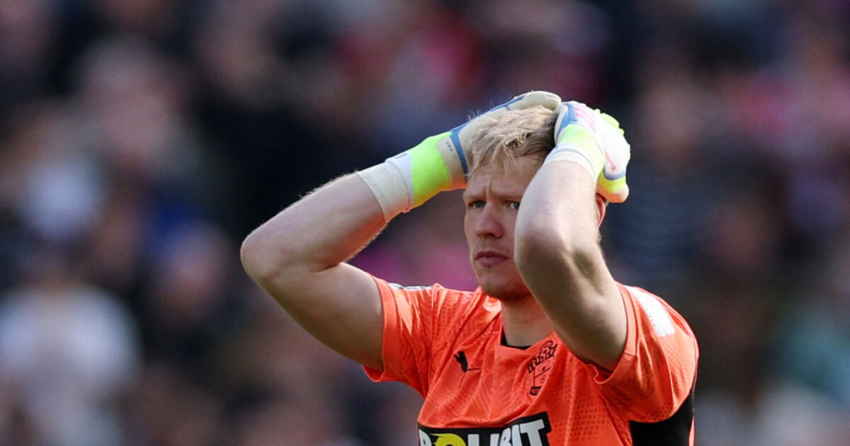 Efter tredje nedrykning på fem år: Ramsdale på vej væk igen Soccer Football - Premier League - West Ham United v Southampton - London Stadium, London, Britain - April 19, 2025 Southampton's Aaron Ramsdale reacts Action Images via Reuters/John Sibley EDITORIAL USE ONLY.NO USE WITH UNAUTHORIZED AUDIO, VIDEO, DATA, FIXTURE LISTS, CLUB/LEAGUE LOGOS OR 'LIVE' SERVICES. ONLINE IN-MATCH USE LIMITED TO 120 IMAGES, NO VIDEO EMULATION.NO USE IN BETTING, GAMES OR SINGLE CLUB/LEAGUE/PLAYER PUBLICATIONS. PLEASE CONTACT YOUR ACCOUNT REPRESENTATIVE FOR FURTHER DETAILS..