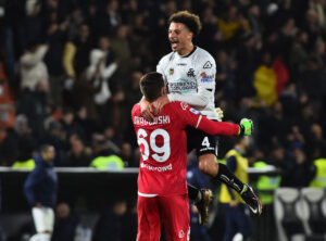 Spezias spillere jubler