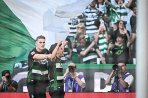 Goncalves og Gyökeres jubler.