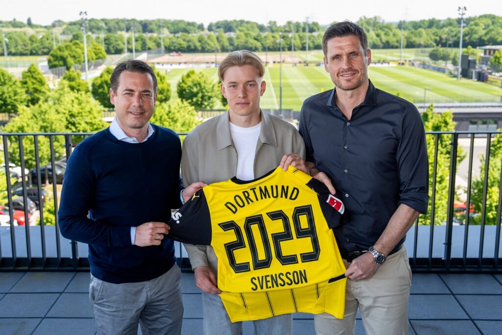 Daniel Svensson præsenteres som permanent spiller i Borussia Dortmund.