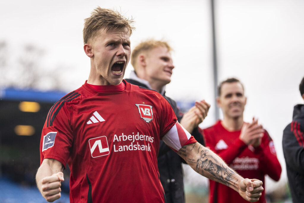 Thomas Gundelund fejrer en vejle-sejr