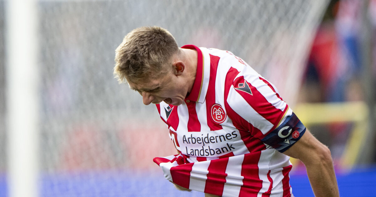 AaB-boss bekræfter: Mathias Jørgensen har selv frasagt sig anførerbind Foto: Bo Amstrup/Ritzau Scanpix