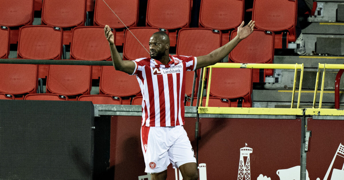 AaB ophæver med senegalesisk forsvarsspiller 