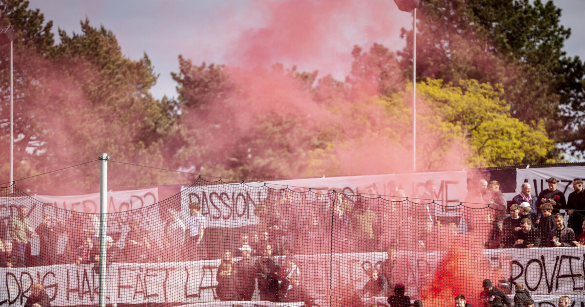 AaB-fans i samlet opråb: Kamp mod SSE22 er ikke en trussel, men et løfte! Foto: Mads Claus Rasmussen/Ritzau Scanpix