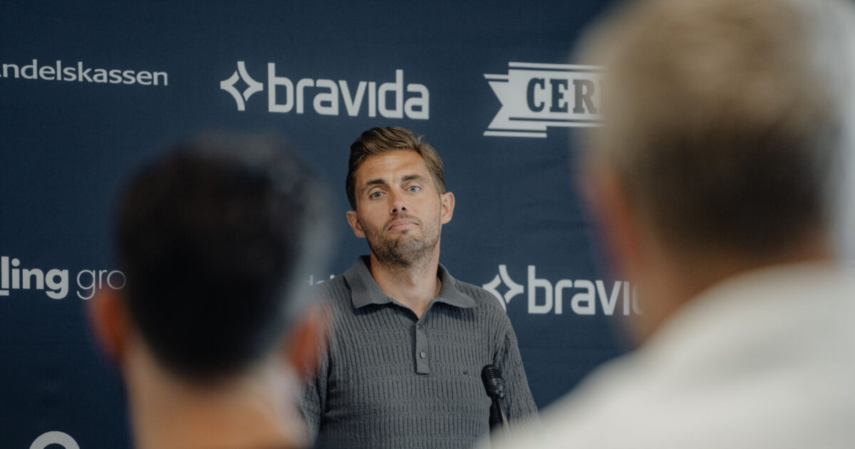 Mortensen siger ‘kom videre’ til AGF-fans, der bærer nag over Poulsens fortid Foto: Michael Drost-Hansen/Ritzau Scanpix