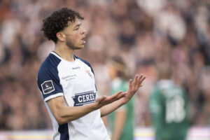 Mikael Anderson under en kamp for AGF.