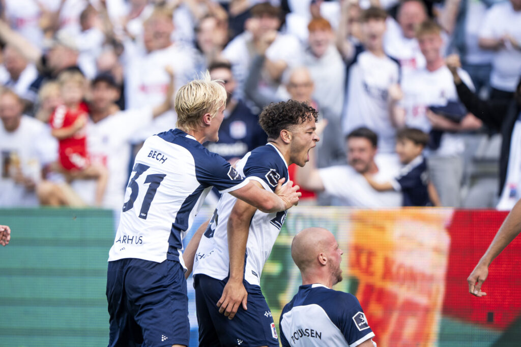 Mikael Anderson jubler for AGF