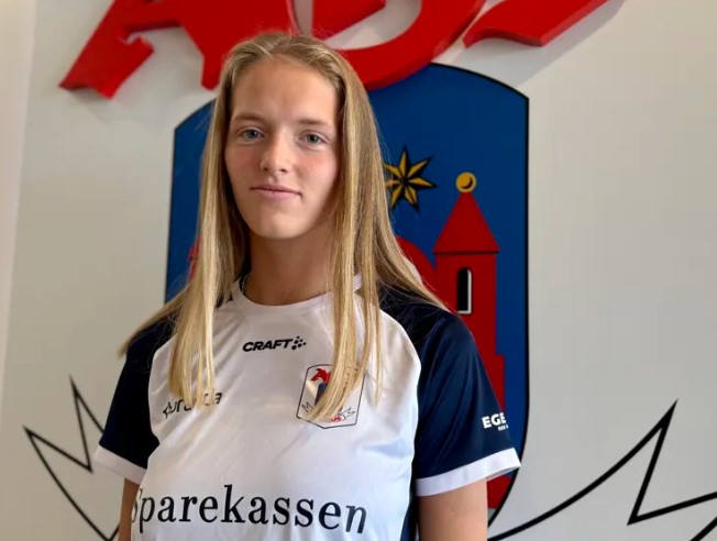 Line Aarhus præsenteres i AGF.