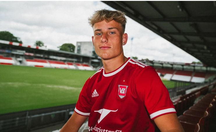 Vejle belønner stortalent med ny kontrakt Foto: Vejle Boldklub