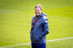 Ronald Koeman på træningsbanen.