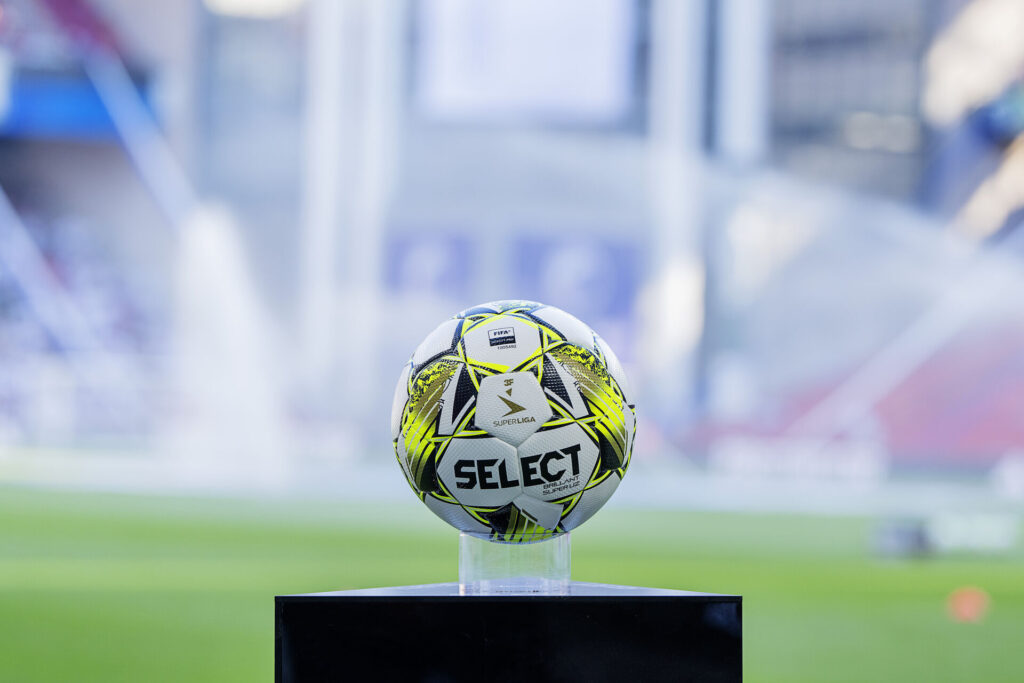 Hvordan ser superligaprogrammet 2025/2026 ud