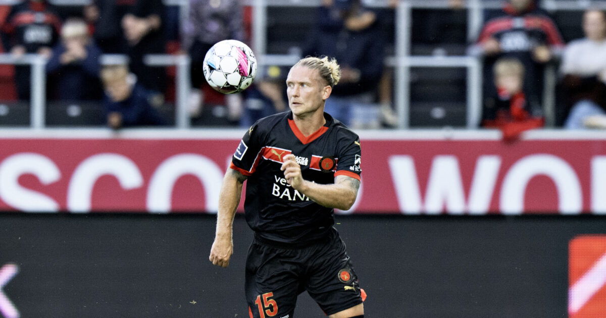 Campo erfarer: Christian Sørensen i dialog med ny Superliga-klub Foto: Henning Bagger/Ritzau Scanpix