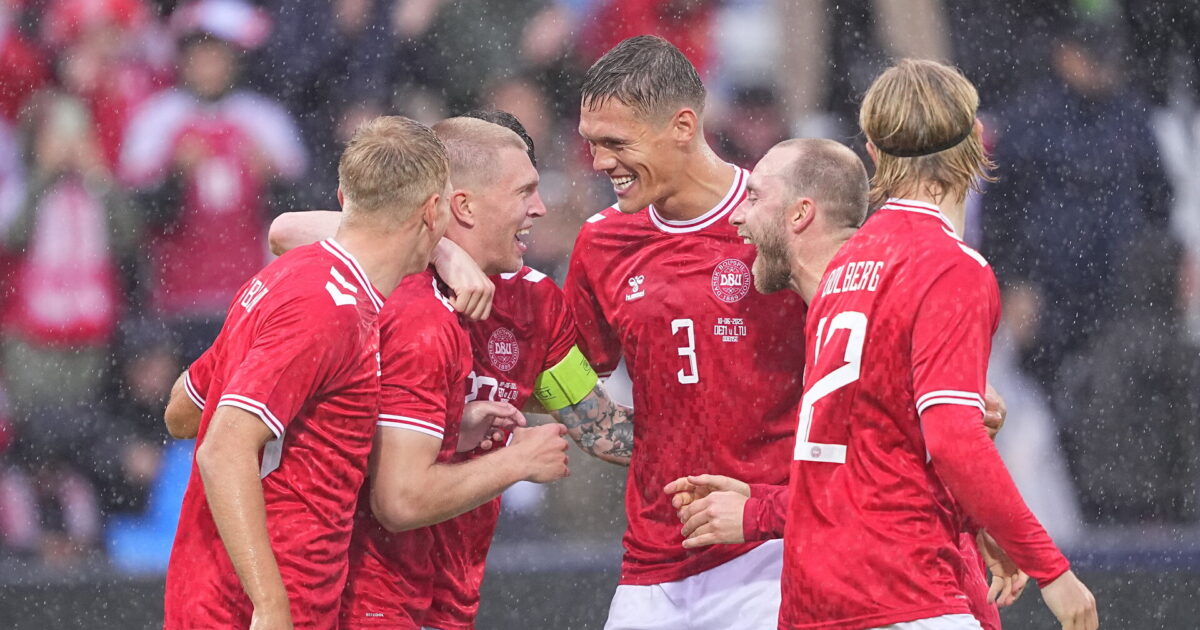 Næsten som et eventyr: Danmark sprudler og prygler stakkels Litauen Foto: Bo Amstrup/Ritzau Scanpix