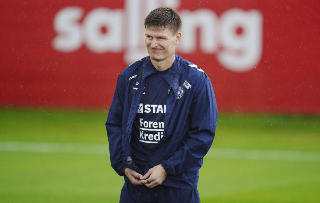 Joakim Mæhle under en træning med landsholdet.