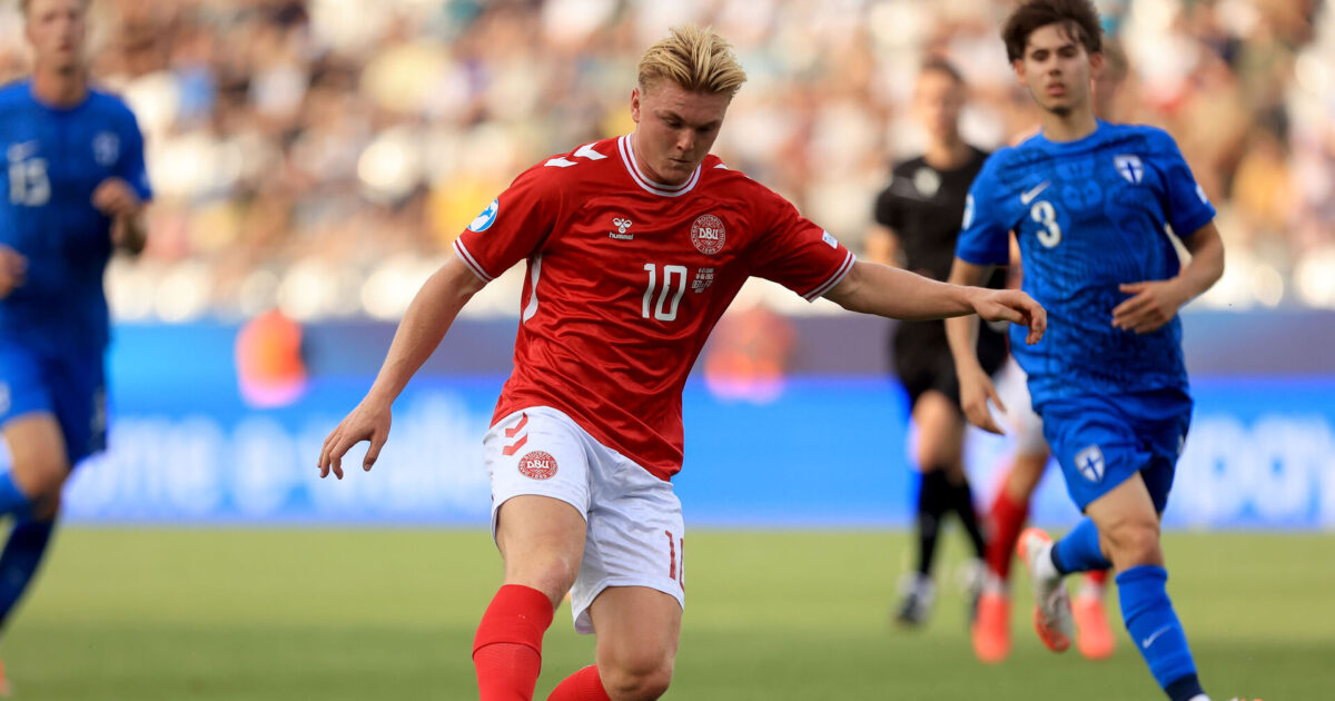 Se målet: Conrad Harder klasker Danmark i front! Foto: Aleksandar Djorovic/Ritzau Scanpix