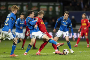 Lucas Lissens i aktion for Lyngby Boldklub.