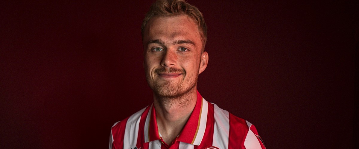 Officielt: Kallesøe præsenteret i AaB Foto: AaB