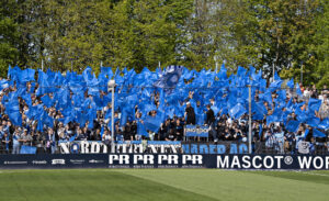 Randers FC's fans til en udekamp mod AGF.