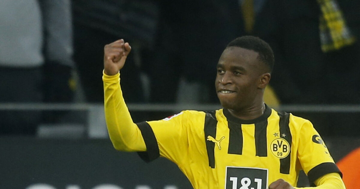 Medie: Moukoko skal til FCK-lægetjek senere på ugen Foto: Leon Kuegeler/REUTERS