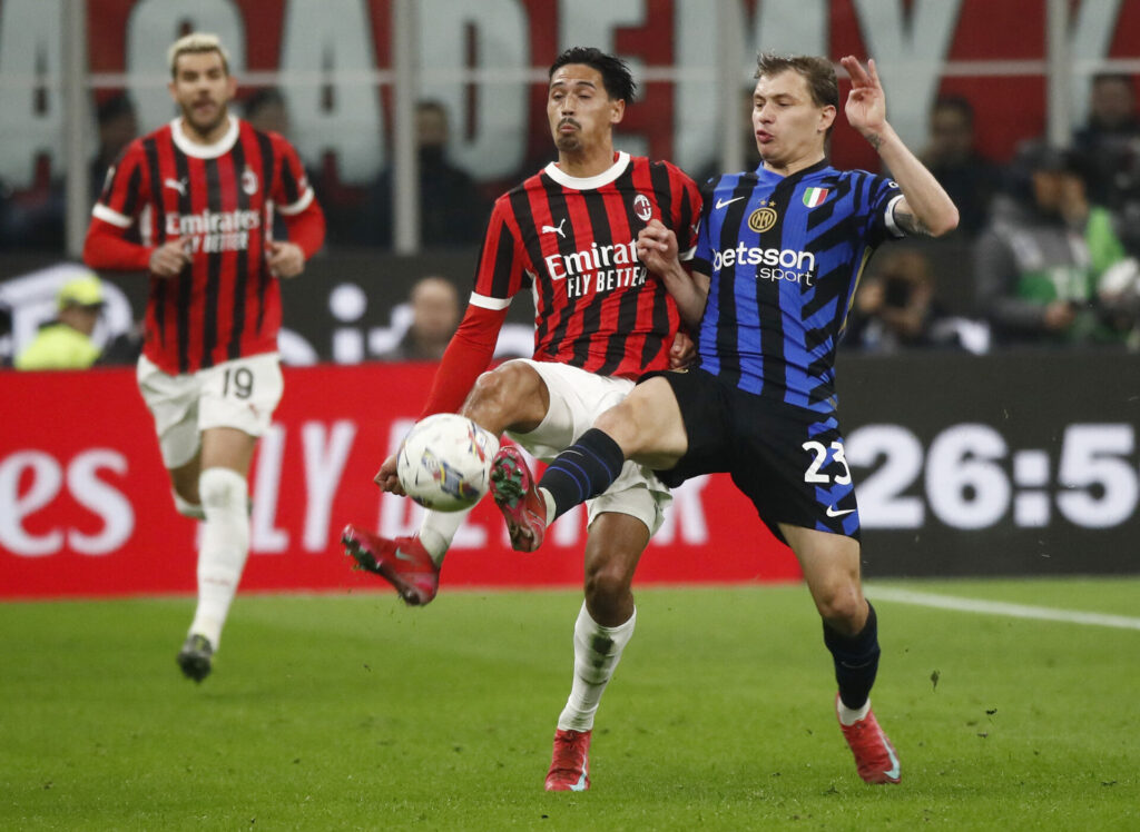 Tijjani Reijnders i kamp om bolden.