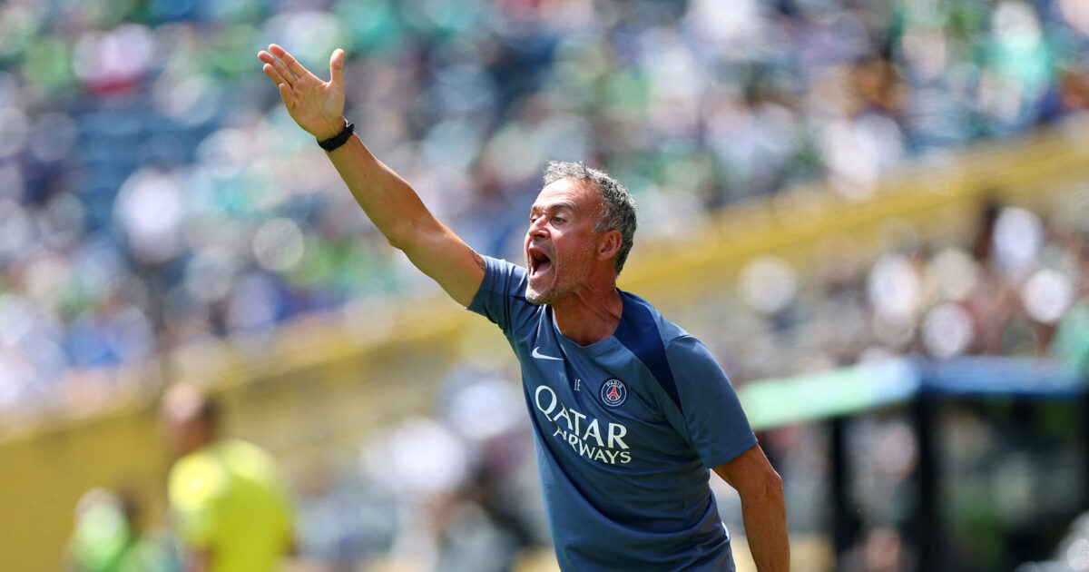 Enrique raser over banerne ved klub-VM: Bolden hopper som en kanin Foto: Agustin Marcarian/REUTERS