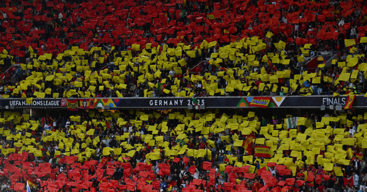 Vildt EM-drama: Spanske talenter booker finaleplads med 6-5-sejr Foto: Annegret Hilse/REUTERS