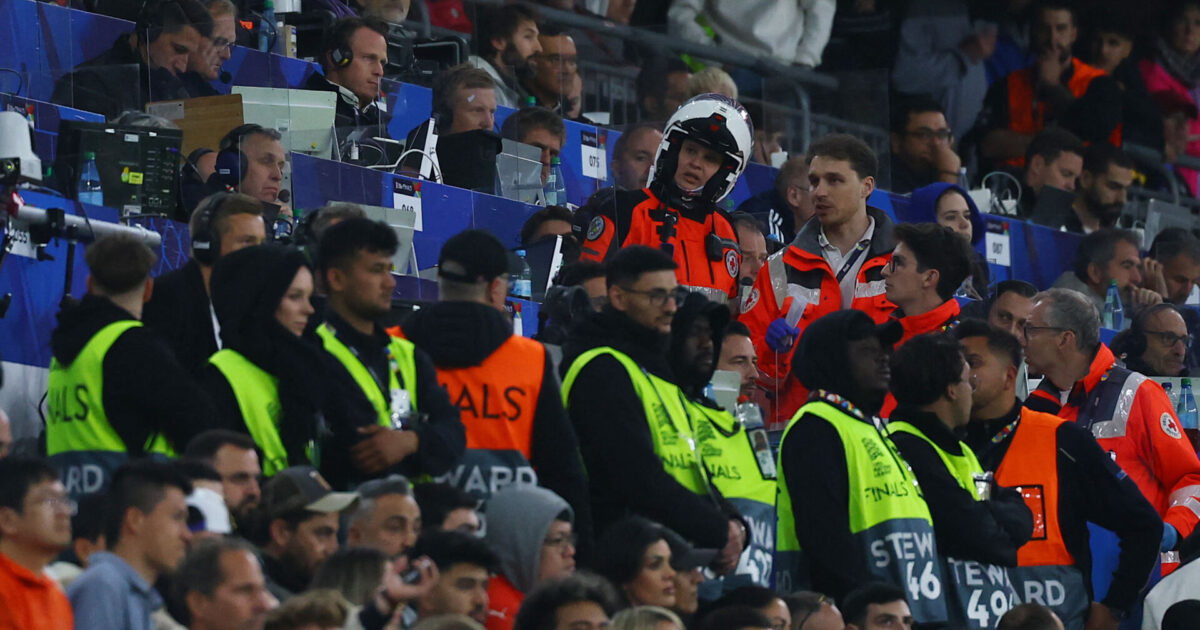 Tragedie: Fan faldt i døden under Nations League-finalen Foto: Kai Pfaffenbach/REUTERS