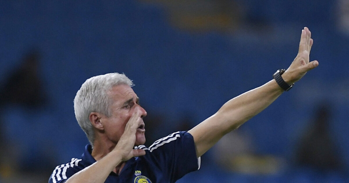 Cristiano Ronaldos cheftræner på plads i Dubai Foto: Stringer/REUTERS