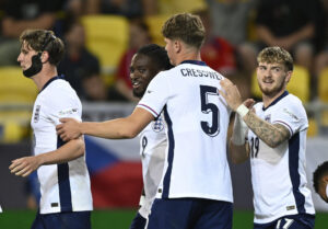 Englands U21-landshold fejrer en scoring ved U21-em mod tjekkiet