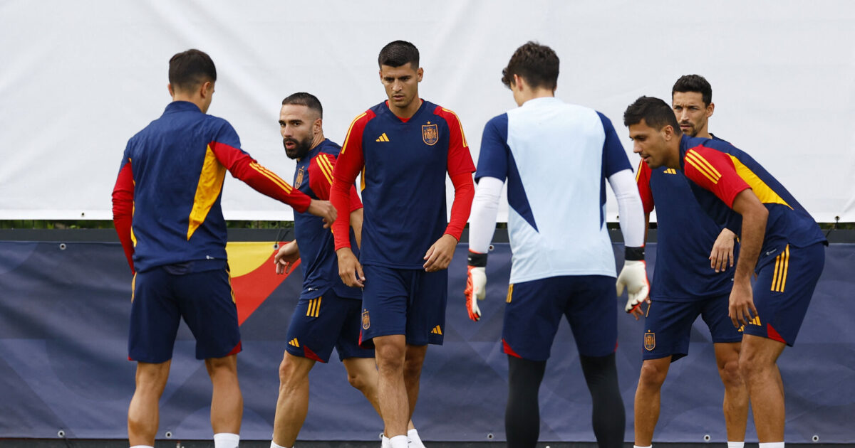 Trods skader og nedture: Spansk landstræner vild med veteraner Foto: Ritzau Scanpix/REUTERS