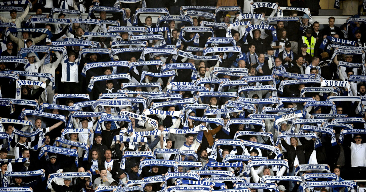 Tragisk dødsfald: Tilskuer omkommet til finsk landskamp Foto: Ritzau Scanpix/REUTERS