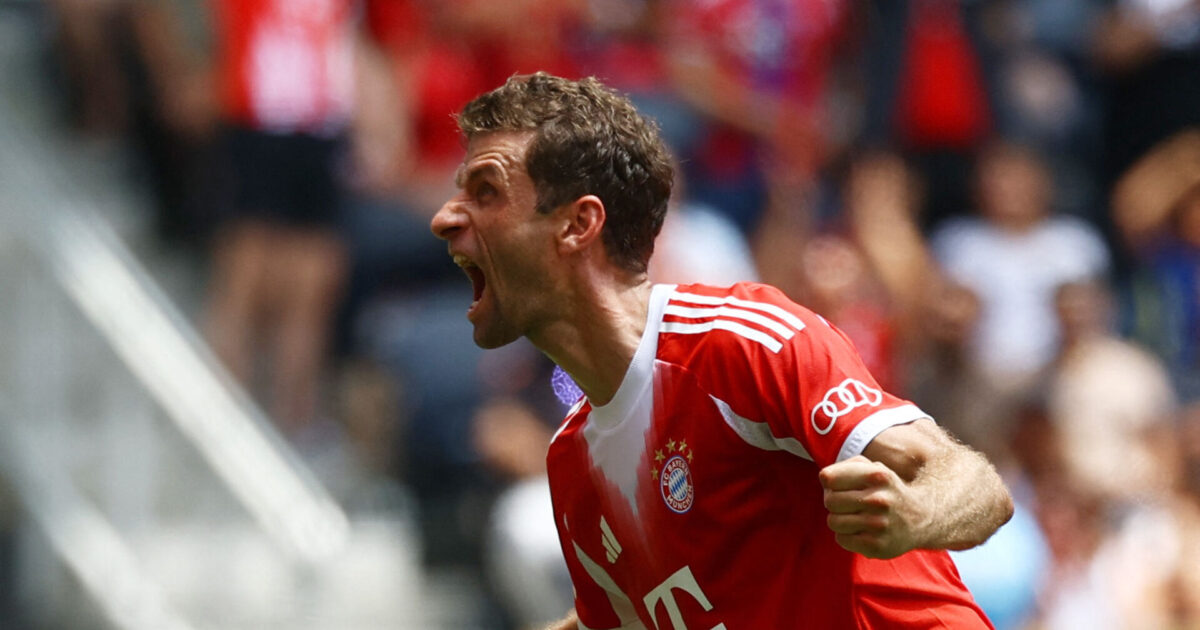 Mikael Uhres hold takker nej til Thomas Müller Foto: Ritzau Scanpix/REUTERS