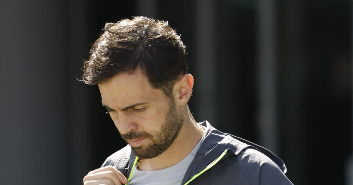 Bernardo Silva maner spekulationer til jorden Foto: Marco Bello/REUTERS