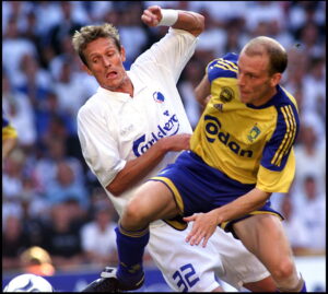 Kim Daugaard i kamp for Brøndby mod FCK.