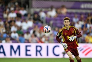 Ulsan-målamand Hyeon-woo Jo i aktion ved VM for klubhold.