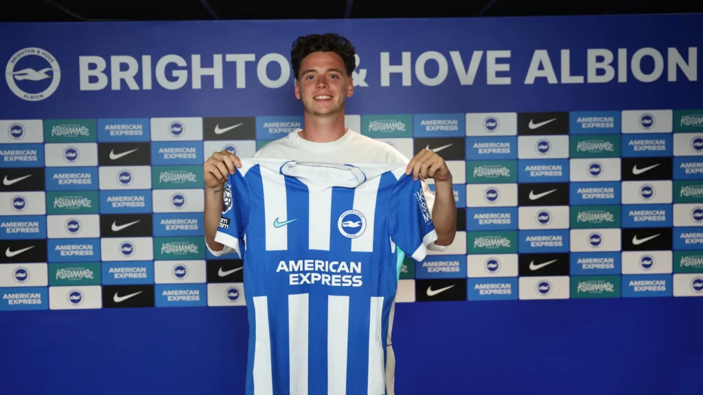 Maxim De Cuyper offentliggjort i Brighton