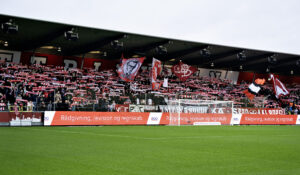 AaB's tribune med fans