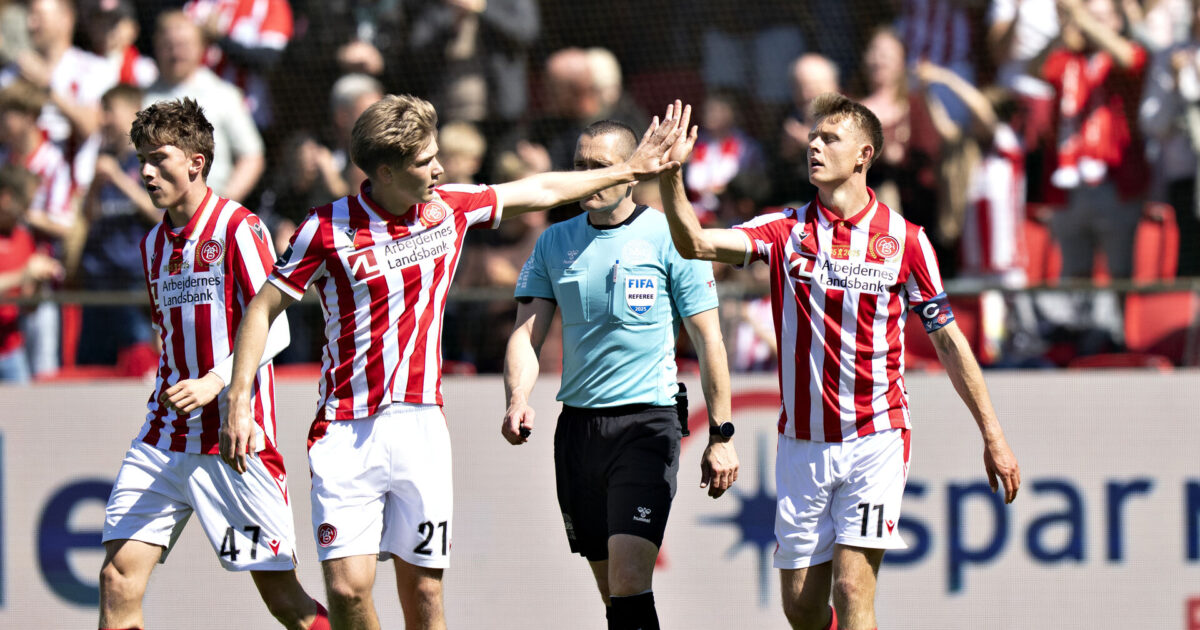 Trods transferfnidder: AaB-stjerne starter i premierekamp Foto: Henning Bagger/Ritzau Scanpix