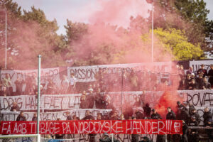 AaB fans med banner.
