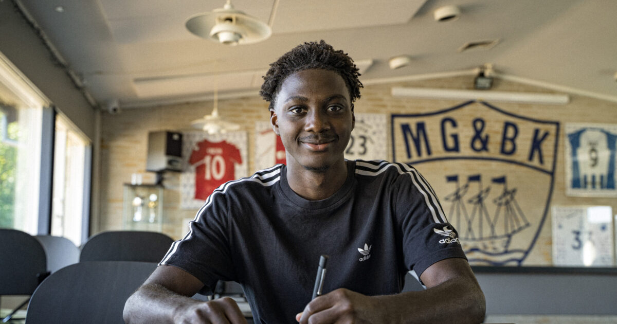 Bekræftet: Middelfart henter Akalé fra FC Basel Foto: Middelfart Boldklub