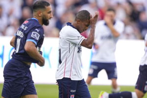 Gift Links og Elies Mahmoud for Randers og AGF