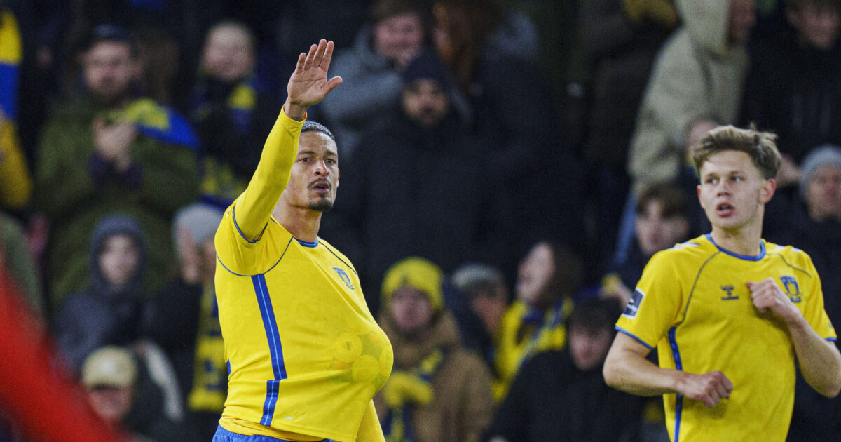 Fra fødestue til Farum: Alves kone tvang ham til kamp Brøndbys Frederik Alves til 2-2 under superligakampen mellem Brøndby IF og Silkeborg IF på Brøndby Stadion, søndag den 16. marts 2025.