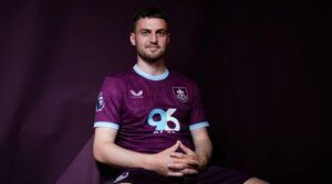 Jacob Bruun Larsen præsenteres i Burnley
