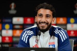 Said Banrahma til pressemøde med Lyon.