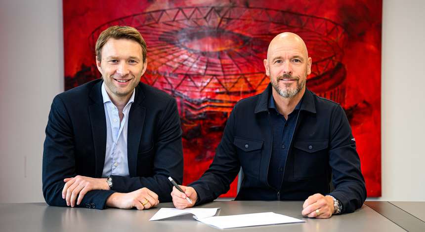 Erik ten Hag skriver under med Bayer Leverkusen