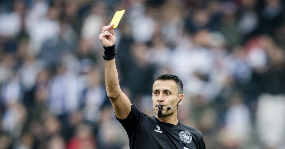 Sandi Putros passer fløjten i Superliga-premieren Foto: Mads Claus Rasmussen/Ritzau Scanpix