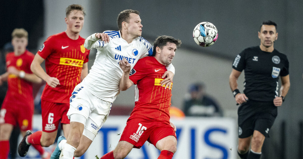 Mark Brink bliver ny FCN-anfører FC Københavns Viktor Claesson og FC Nordsjællands Mark Brink under 3F Superliga-kampen mellem FC København og FC Nordsjælland i Parken i København, mandag den 2. december 2024.