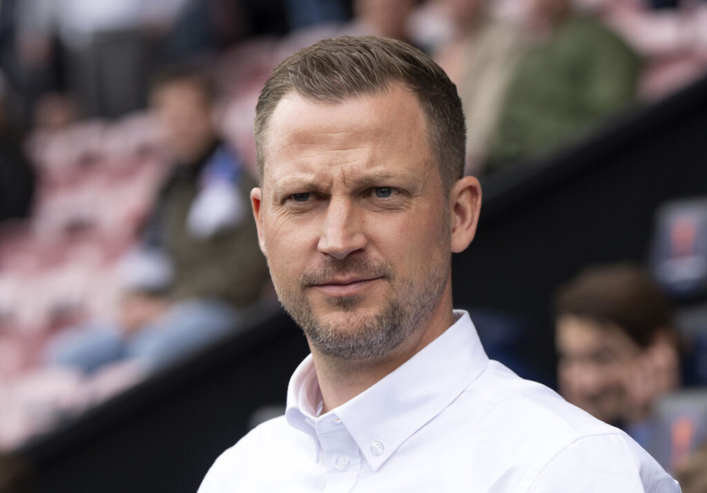 Neestrup stirrer rundt